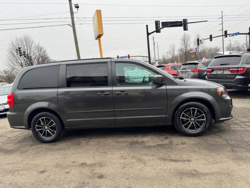 2016 Dodge Grand Caravan R/T