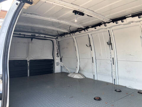 2020 Chevrolet Express 2500