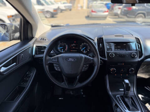 2018 Ford Edge SE