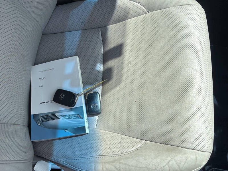 2011 Lexus ES 350
