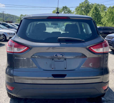 2016 Ford Escape S
