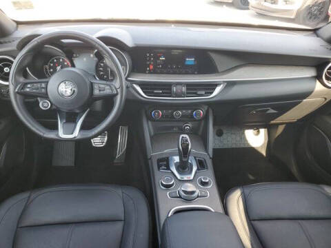 2022 Alfa Romeo Stelvio Ti