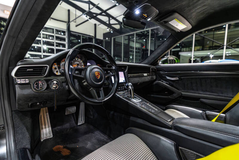 2019 Porsche 911 GT3 RS