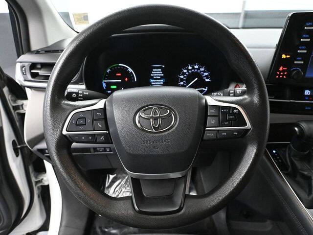 2021 Toyota Sienna LE 8-Passenger