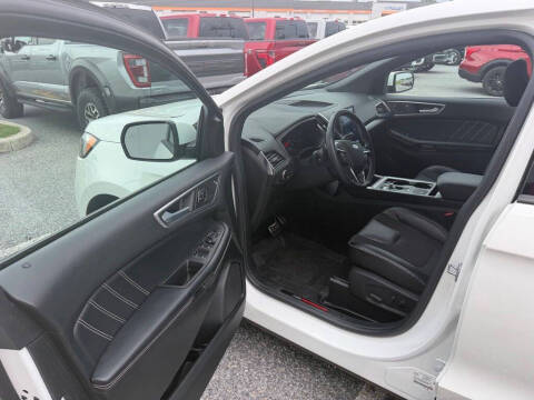 2023 Ford Edge ST