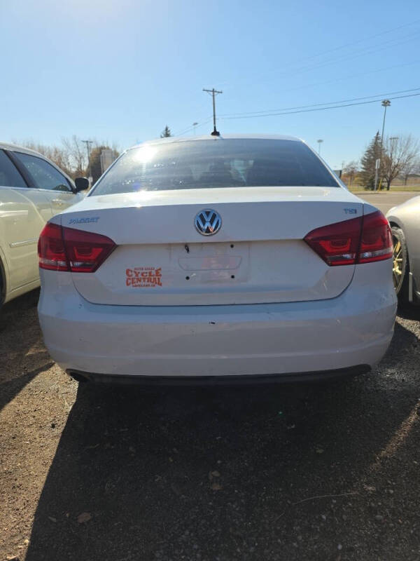 2014 Volkswagen Passat 1.8T Wolfsburg Edition