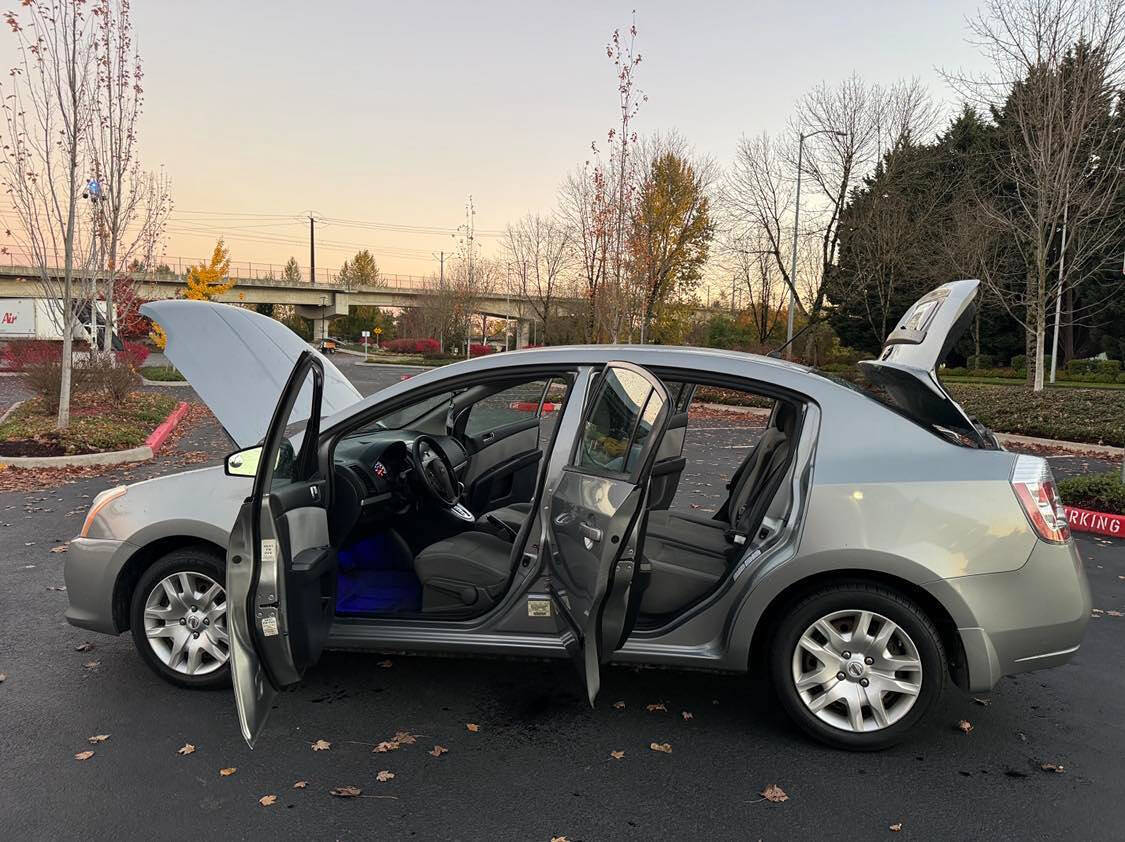 2011 Nissan Sentra for sale at MISHA MASTER MOTORZ LLC in Portland, OR