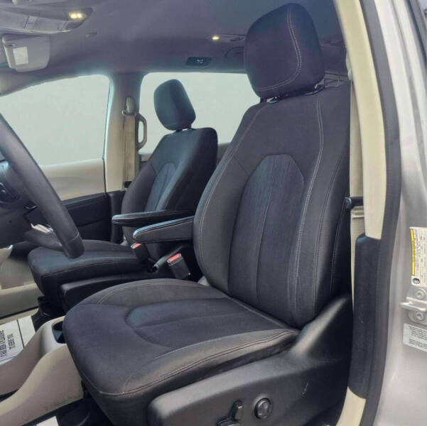 2017 Chrysler Pacifica Touring