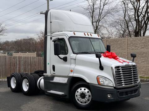 2018 Freightliner Cascadia for sale at Speedway Motors in Paterson NJ