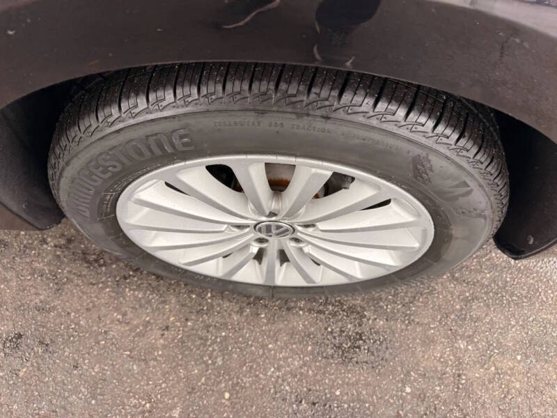 2017 Volkswagen Passat 1.8T SE