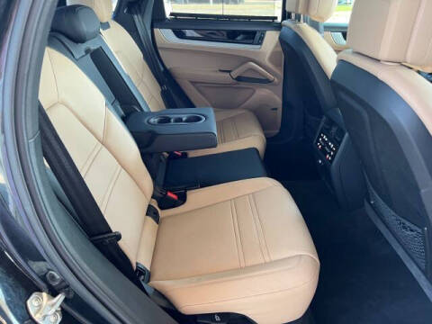 2024 Porsche Cayenne Coupe