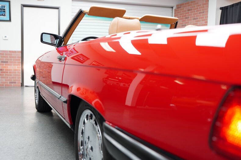 1986 Mercedes-Benz 560-Class 560 SL