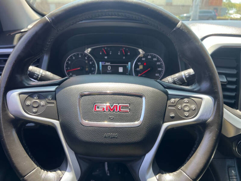 2017 GMC Acadia SLT-2