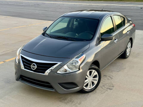2019 Nissan Versa SV