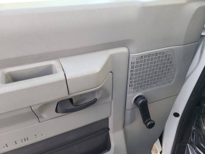 2016 Ford E-Series E-350 SD