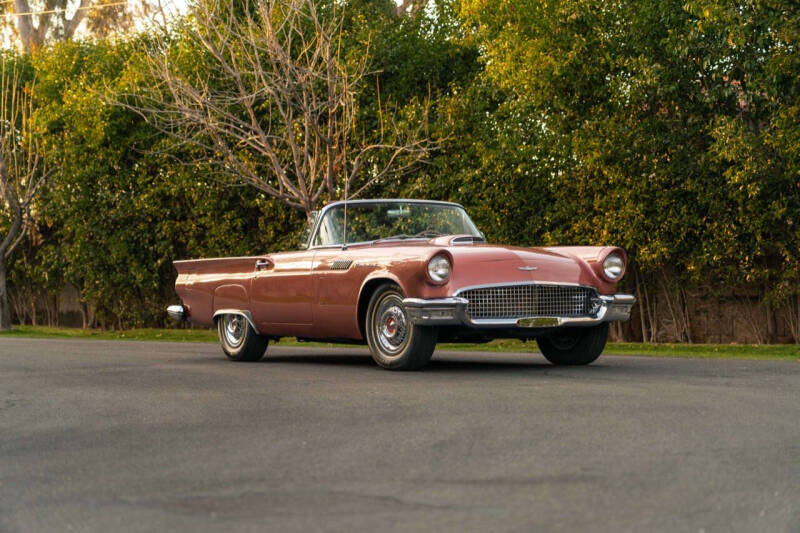 1957 Ford Thunderbird