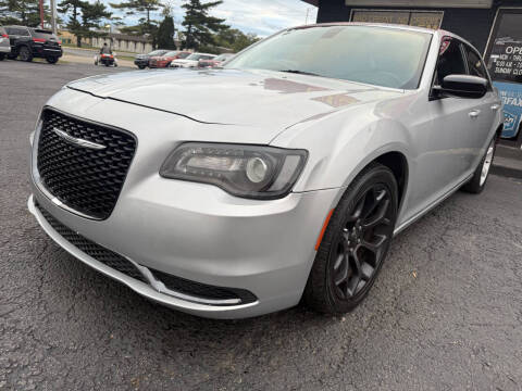 2019 Chrysler 300 Touring