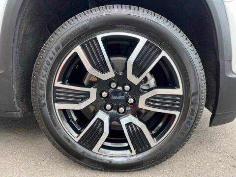 2021 GMC Acadia SLT