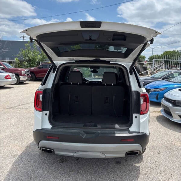 2023 GMC Acadia SLT