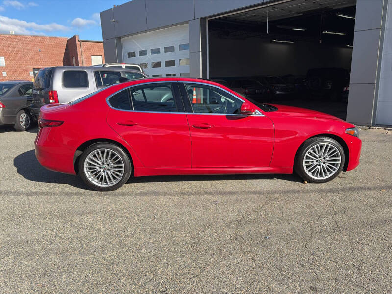 2017 Alfa Romeo Giulia Ti