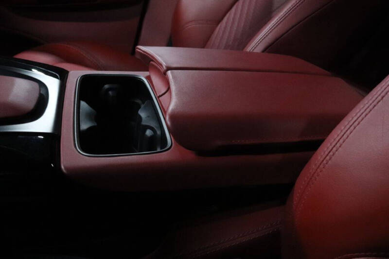 2021 Aston Martin DBX