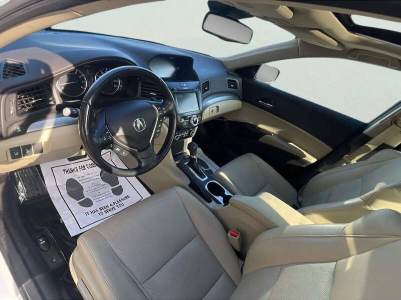 2016 Acura ILX w/Premium