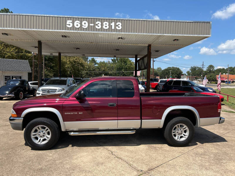 2001 Dodge Dakota for sale at BOB SMITH AUTO SALES in Mineola TX