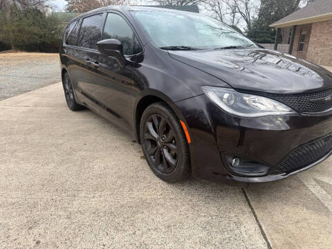 2018 Chrysler Pacifica Touring Plus