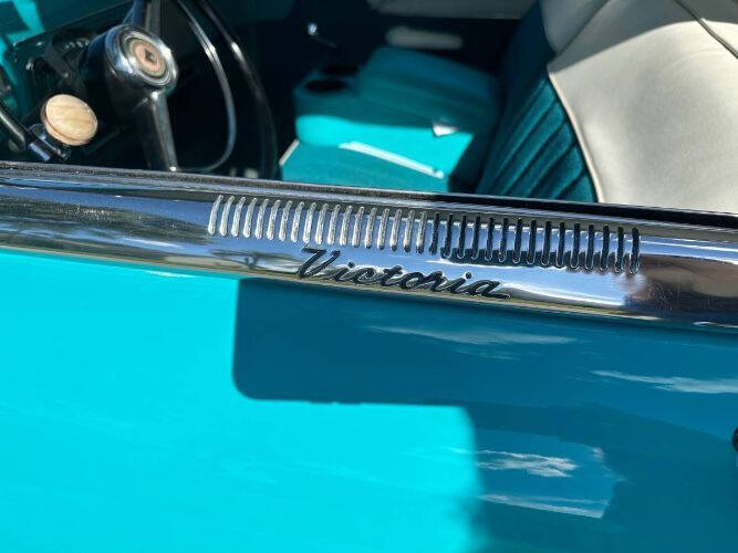 1953 Ford Crestline