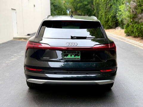 2019 Audi e-tron quattro Prestige