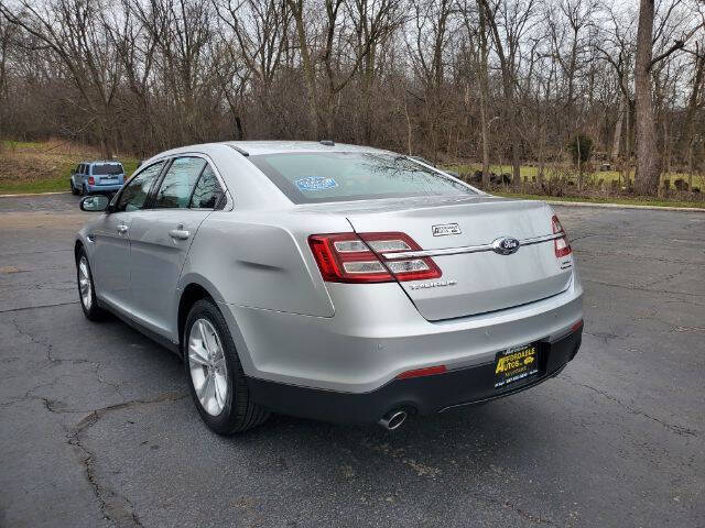 2018 Ford Taurus SEL