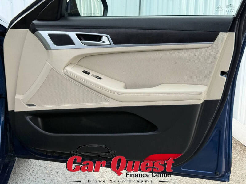 2017 Genesis G80