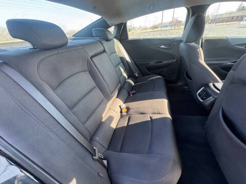 2017 Chevrolet Malibu LT