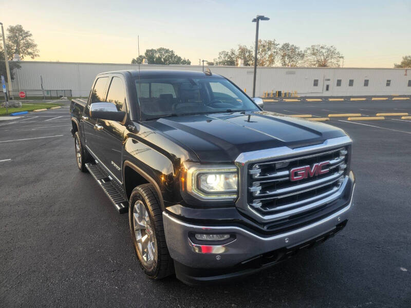 2017 GMC Sierra 1500 SLT photo 11