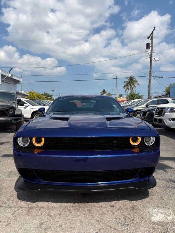 2021 Dodge Challenger SXT's photo