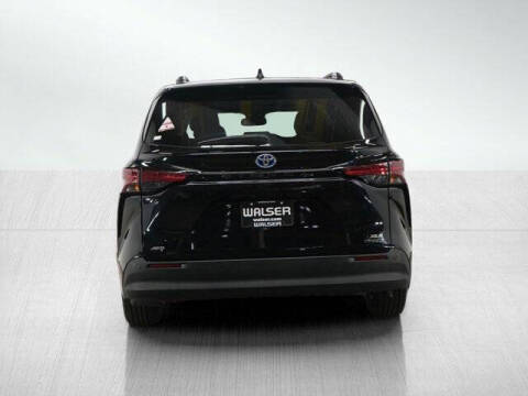2021 Toyota Sienna XLE 7-Passenger