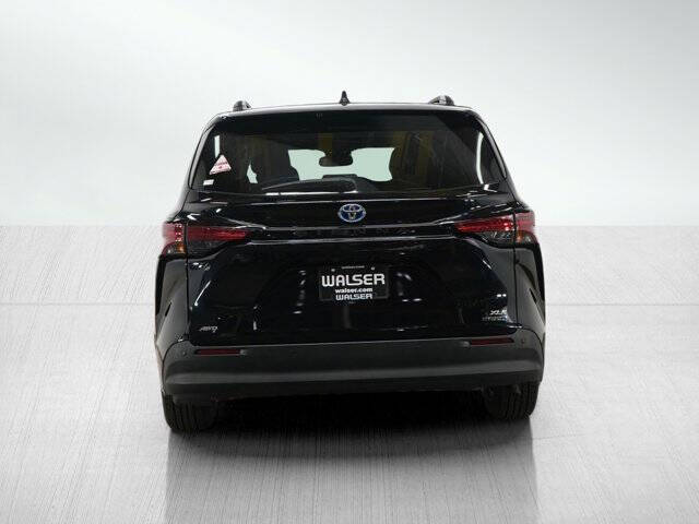 2021 Toyota Sienna XLE 7-Passenger