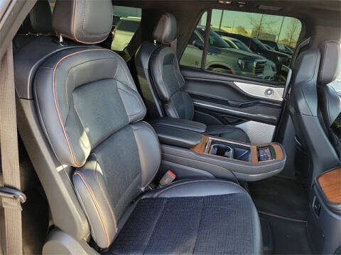 2025 Lincoln Navigator L Black Label