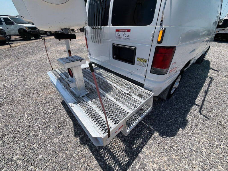 2013 Ford E-Series E-350 SD