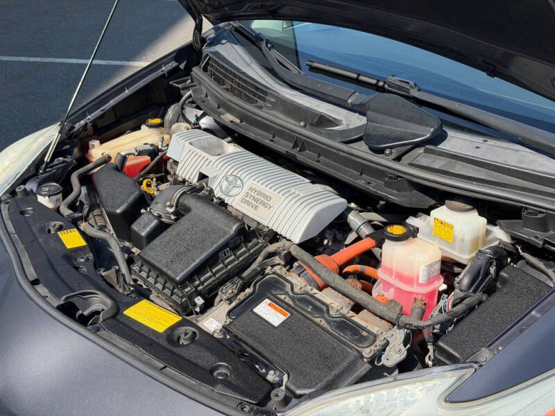 2014 Toyota Prius Two