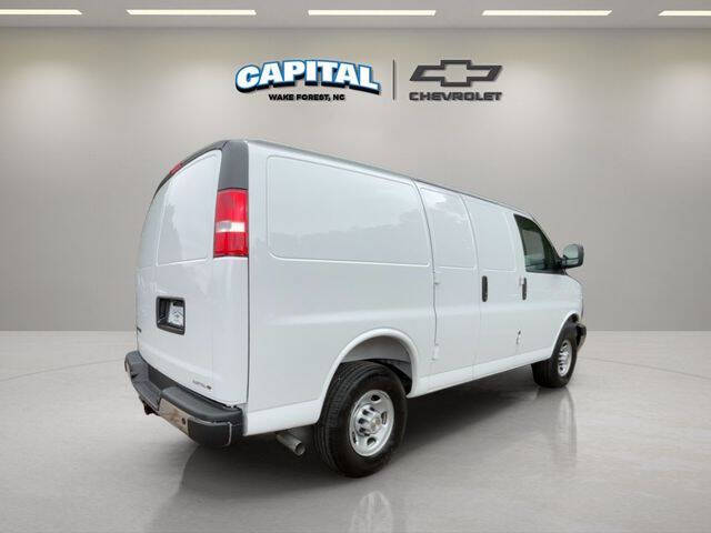 2025 Chevrolet Express 2500