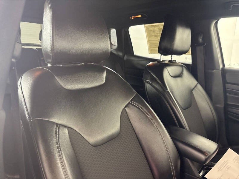 2023 Jeep Compass Altitude