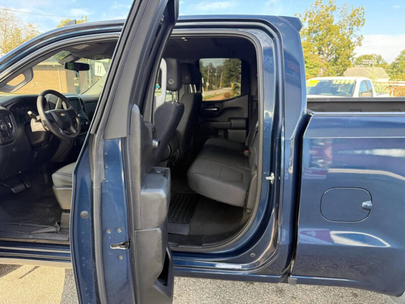 2020 Chevrolet Silverado 1500 Custom