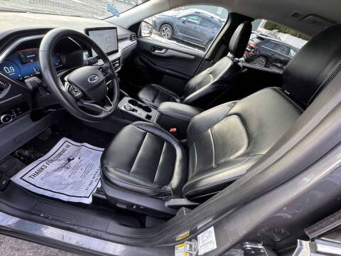 2024 Ford Escape Platinum