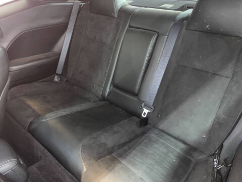 2018 Dodge Challenger 392 HEMI Scat Pack Shaker