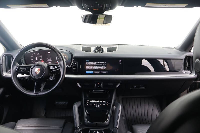 2024 Porsche Cayenne Coupe