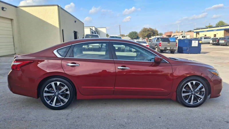 2016 Nissan Altima 2.5 SR