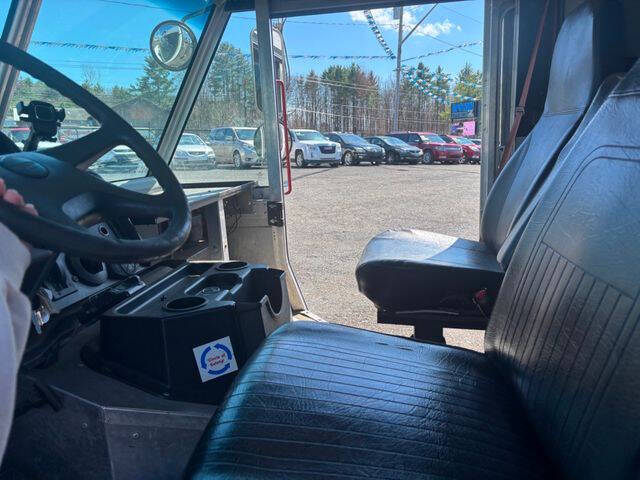 2016 Freightliner MT45 Chassis