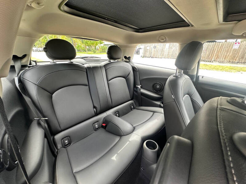 2015 MINI Hardtop 2 Door Cooper