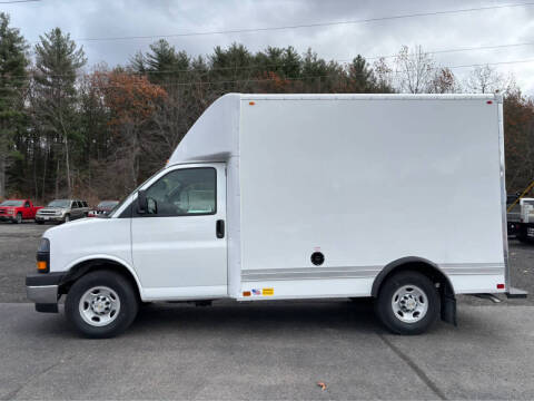 2025 Chevrolet Express 3500